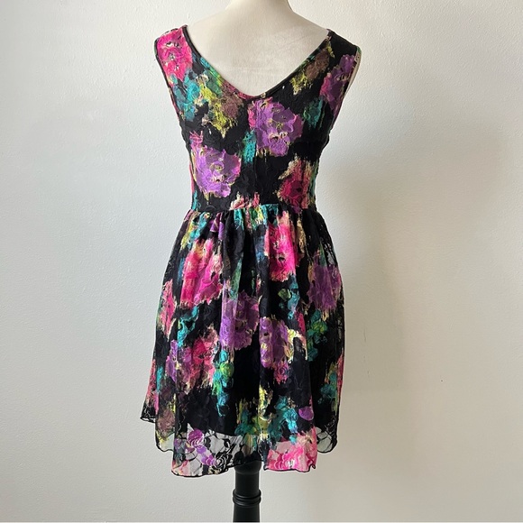 Bailey Blue Black Floral Lace Tea Dress - Picture 2 of 8